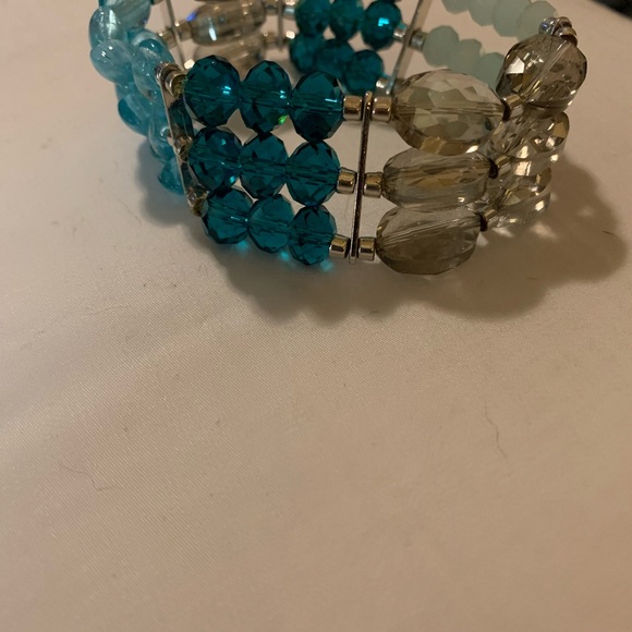 Necklace with bracelet - Picture 3 of 3